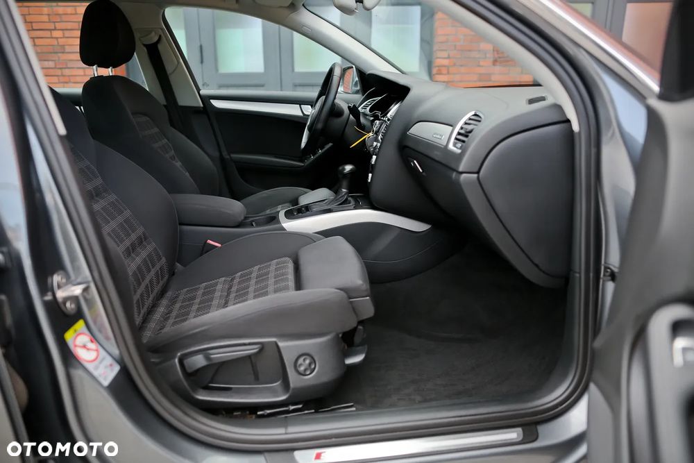 Audi A4 Avant 2.0 TDI DPF quattro S tronic S line Sportpaket - 26