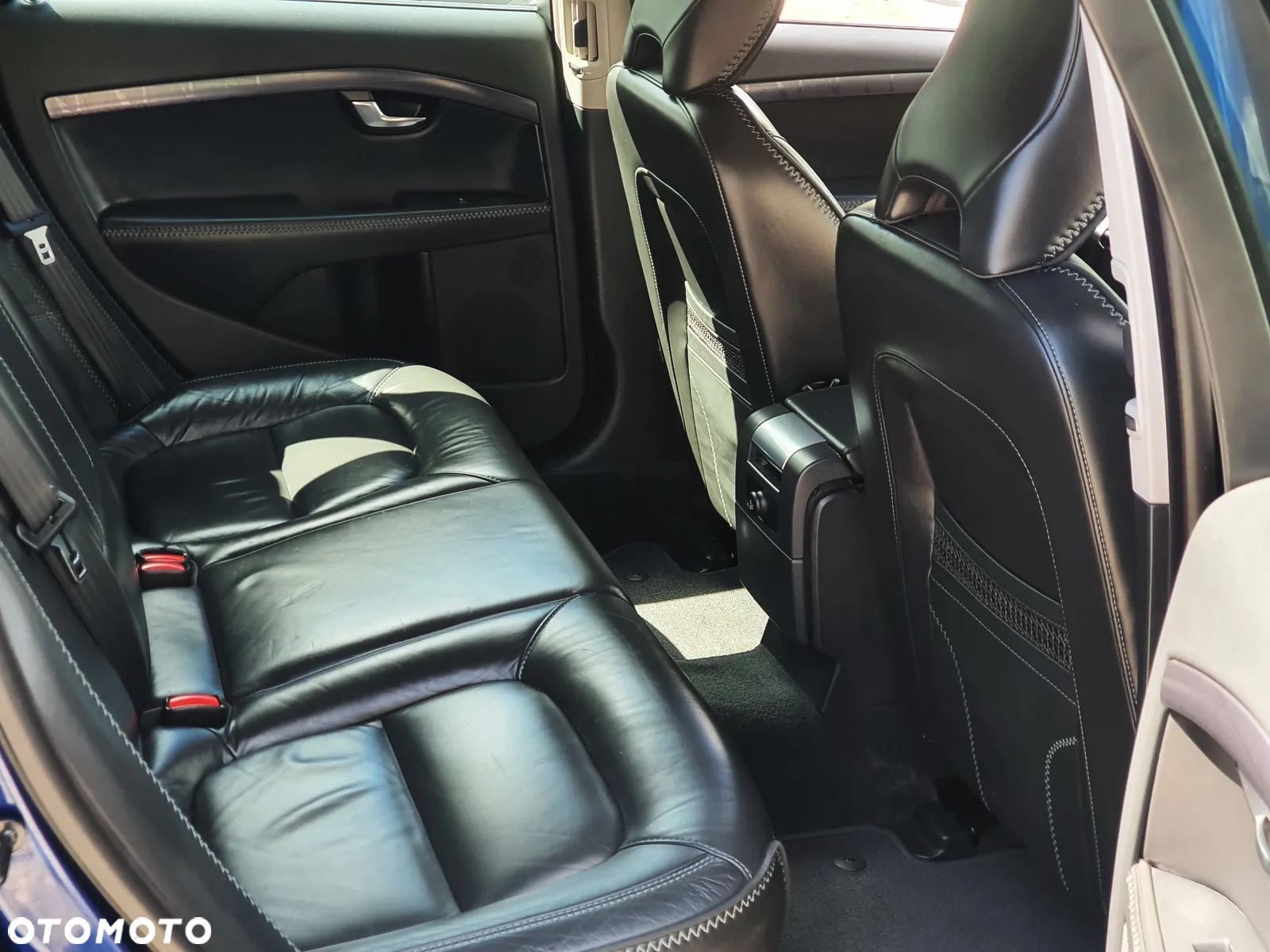 Volvo XC 70 D5 AWD Edition - 4