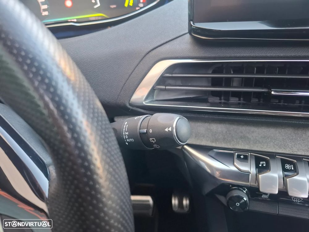 Peugeot 3008 1.6 Hybrid4 GT Pack e-EAT8 - 24