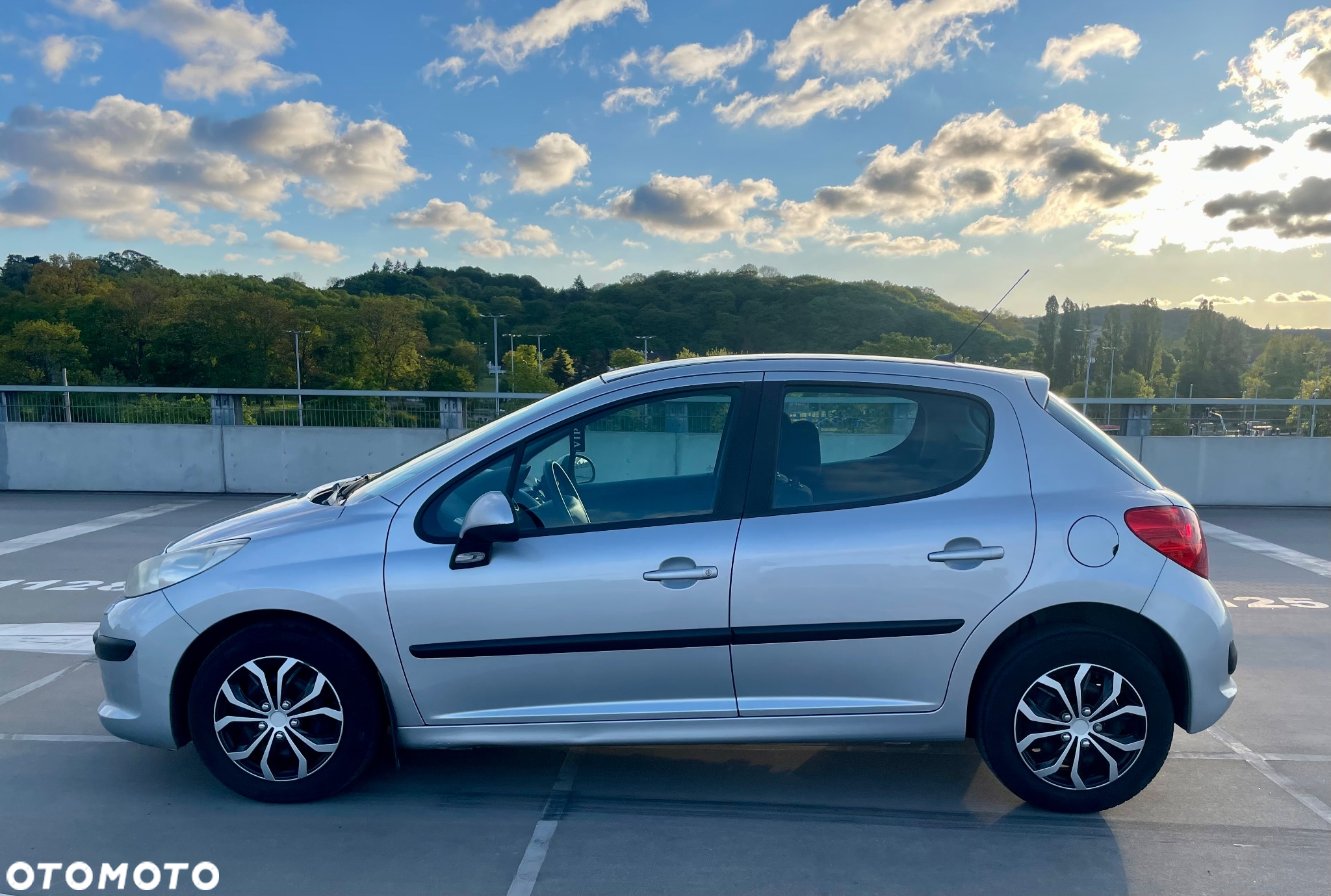 Peugeot 207 1.4 16V Trendy - 5