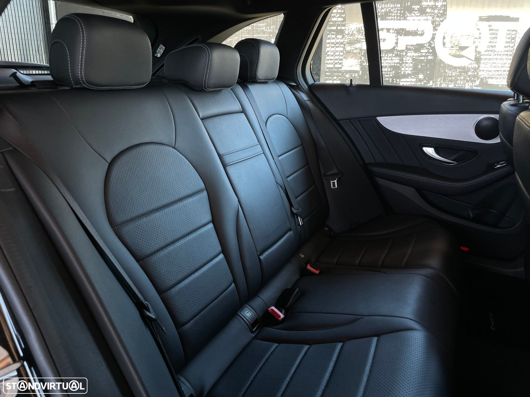 Mercedes-Benz C 300 de AMG Line - 14