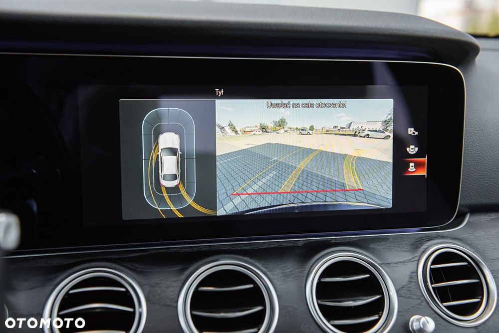 Mercedes-Benz Klasa E 220 d Business Edition 9G-TRONIC - 29