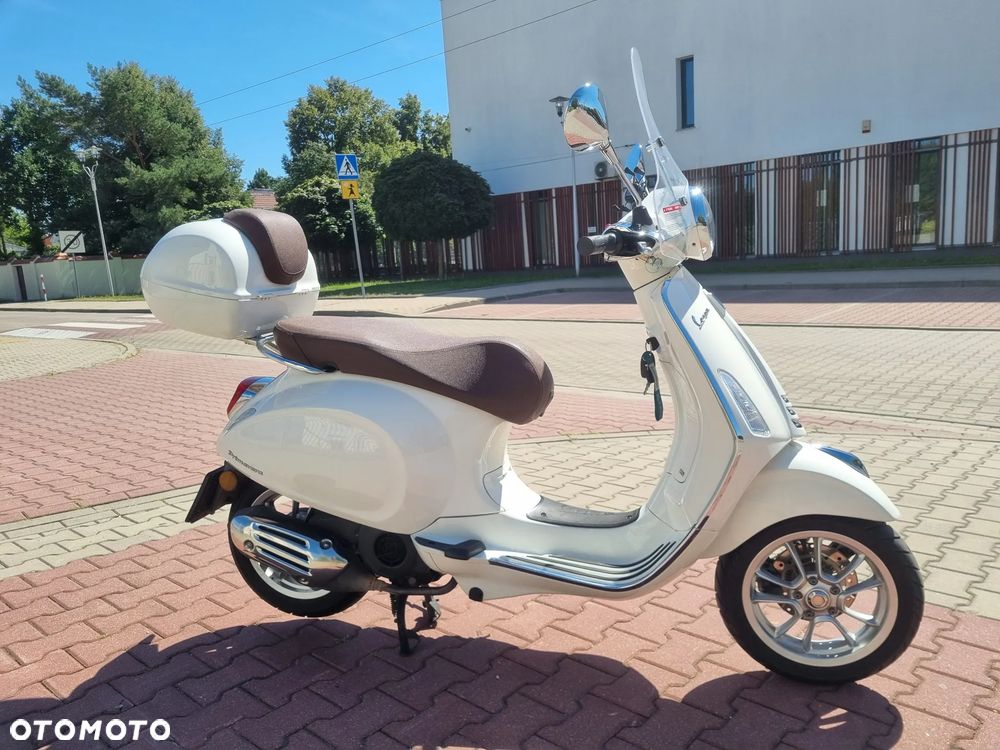 Vespa Primavera - 2
