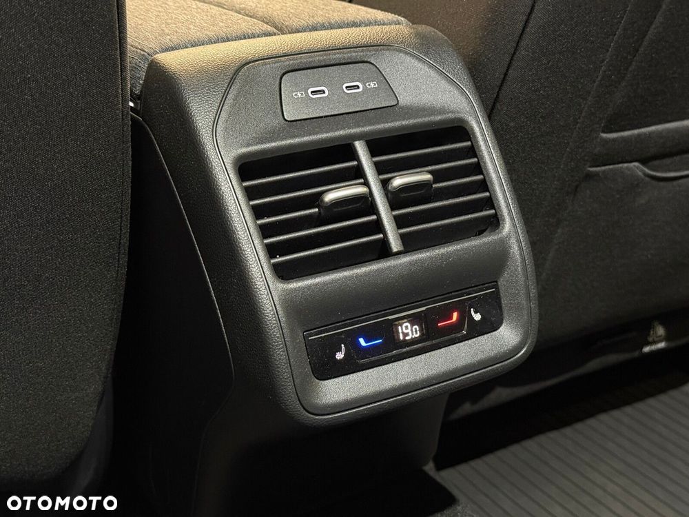 Skoda Superb 2.0 TDI SCR Selection DSG - 29