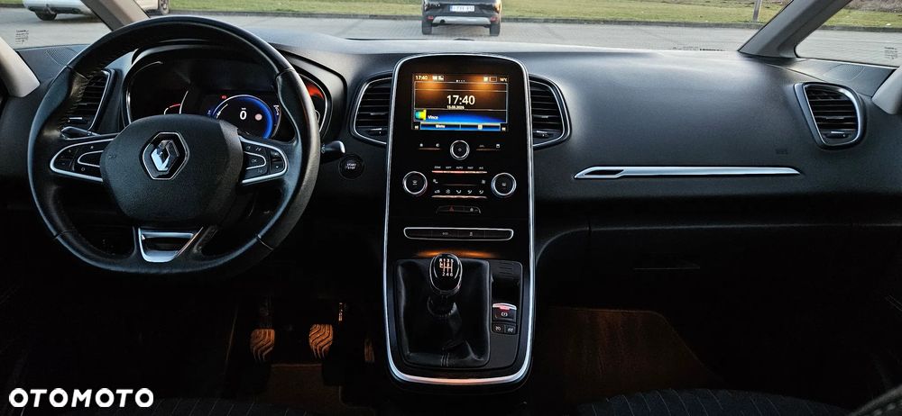 Renault Scenic ENERGY TCe 140 LIMITED - 8