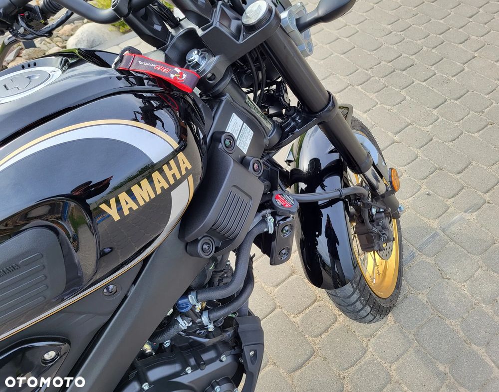 Yamaha XSR - 14