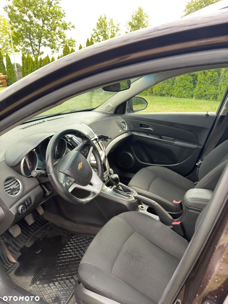 Chevrolet Cruze - 11
