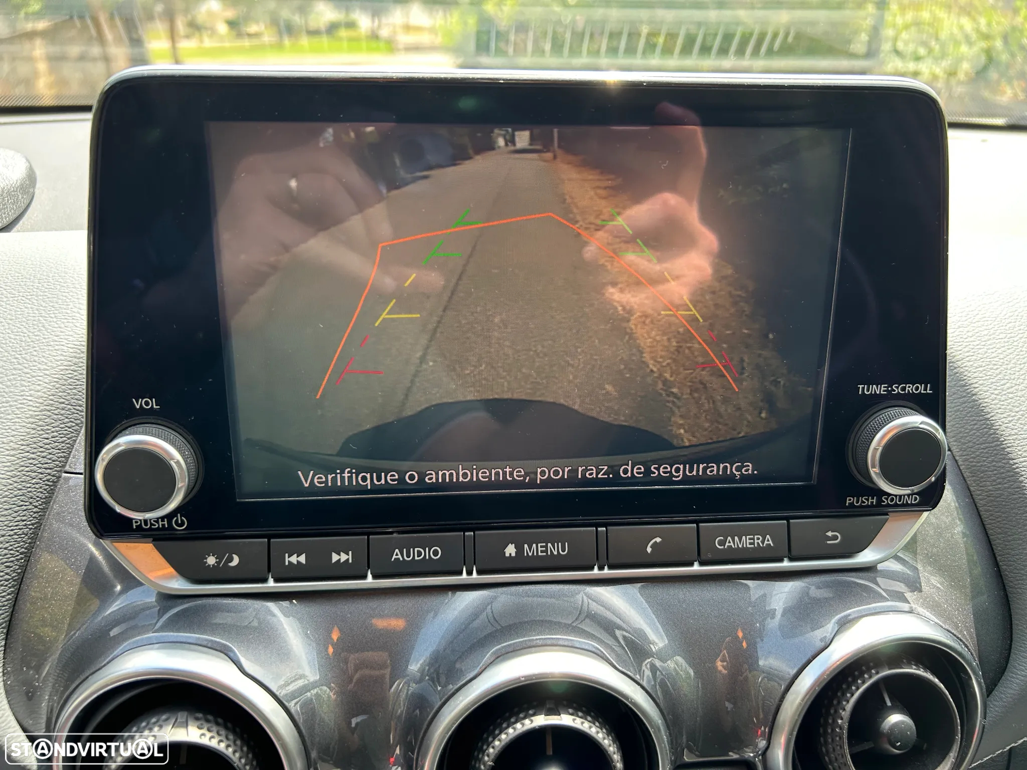 Nissan Juke 1.0 DIG-T N-Connecta - 14