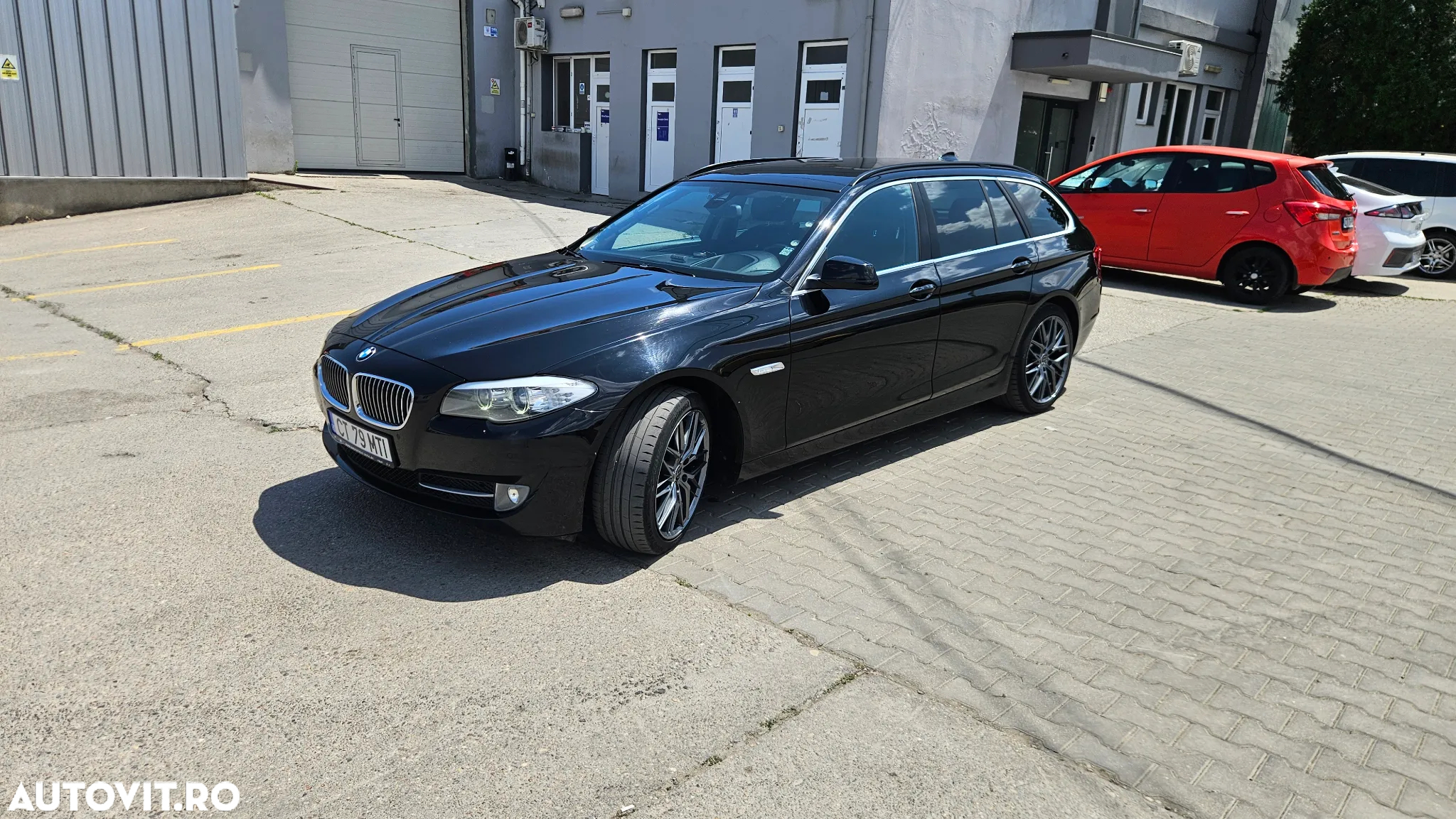 BMW Seria 5 520d Touring Aut. - 2