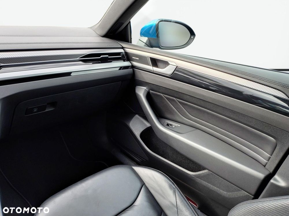 Volkswagen Arteon 2.0 TDI R-Line DSG - 24