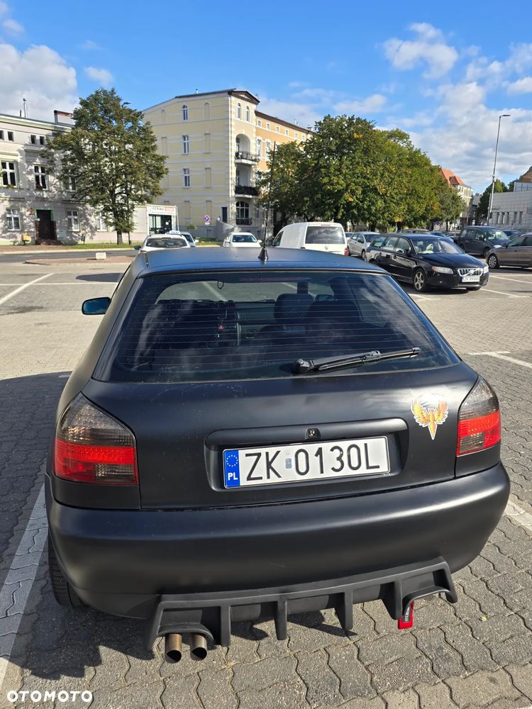 Audi A3 1.8T Attraction - 5