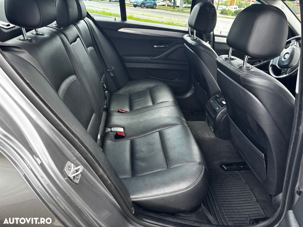 BMW Seria 5 525d xDrive AT - 8