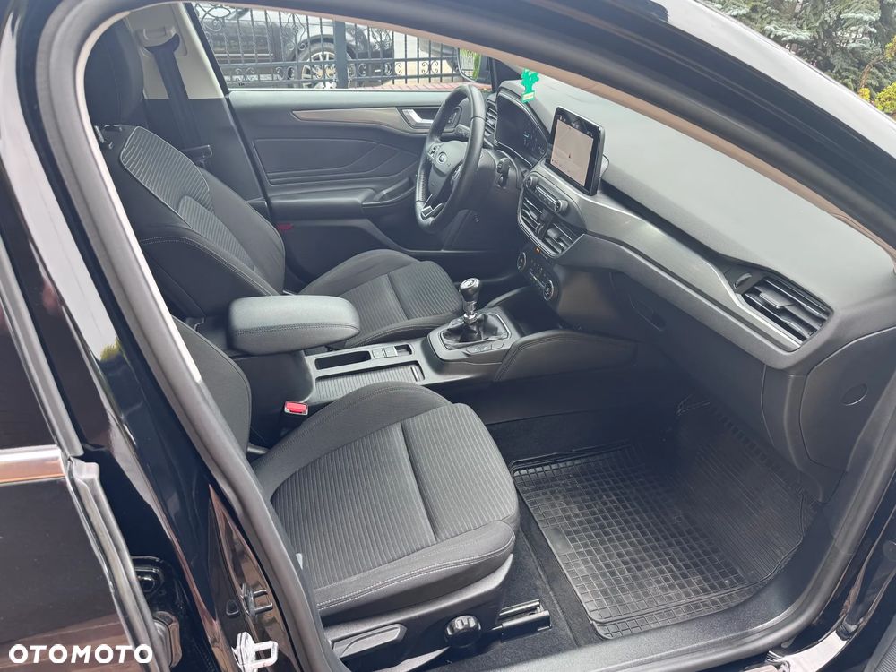 Ford Focus - 8