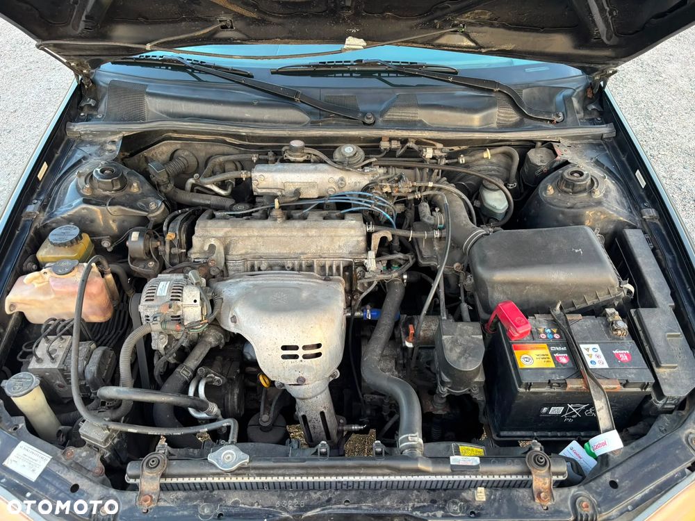 Toyota Camry - 22