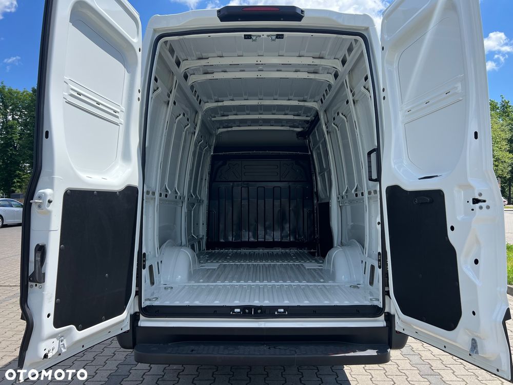 Iveco Daily - 10
