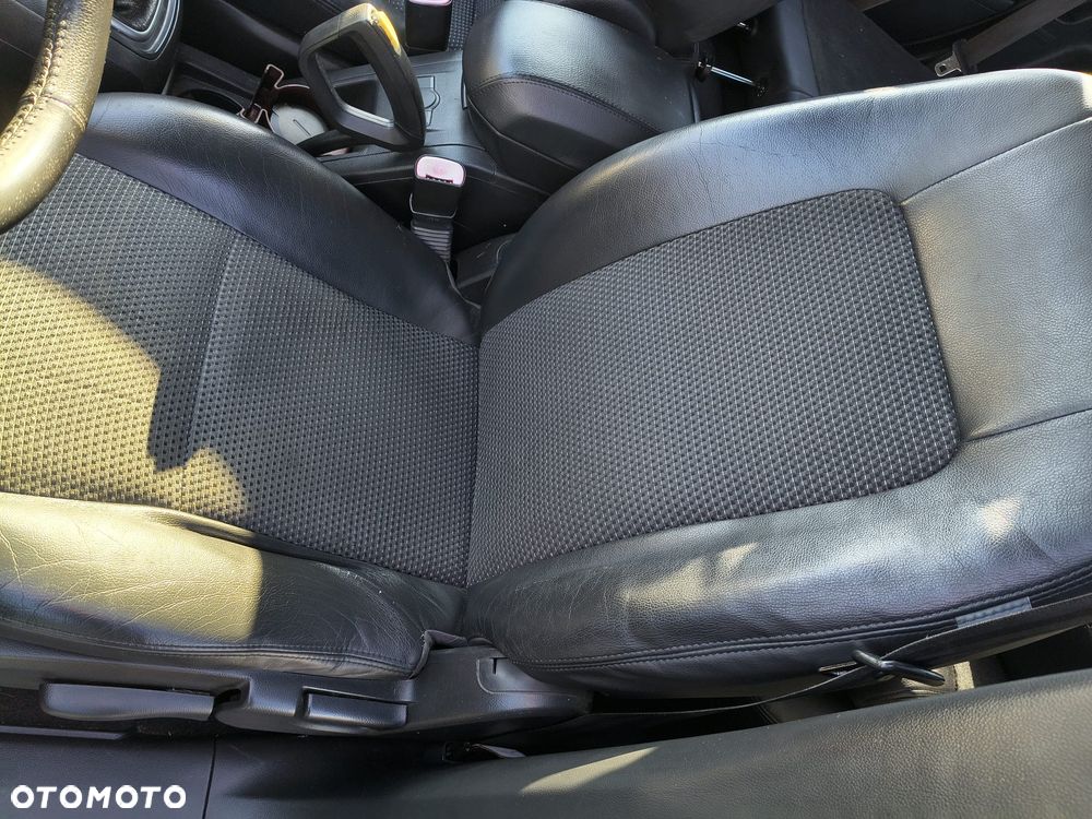 Chevrolet Captiva 2.0 d LS - 12