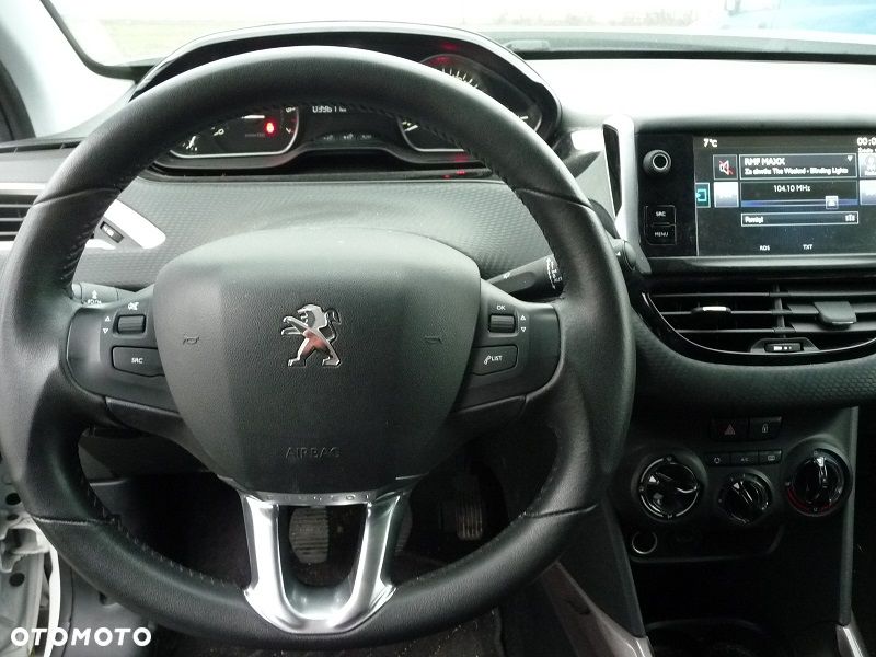 Peugeot 2008 PureTech 82 Allure - 9