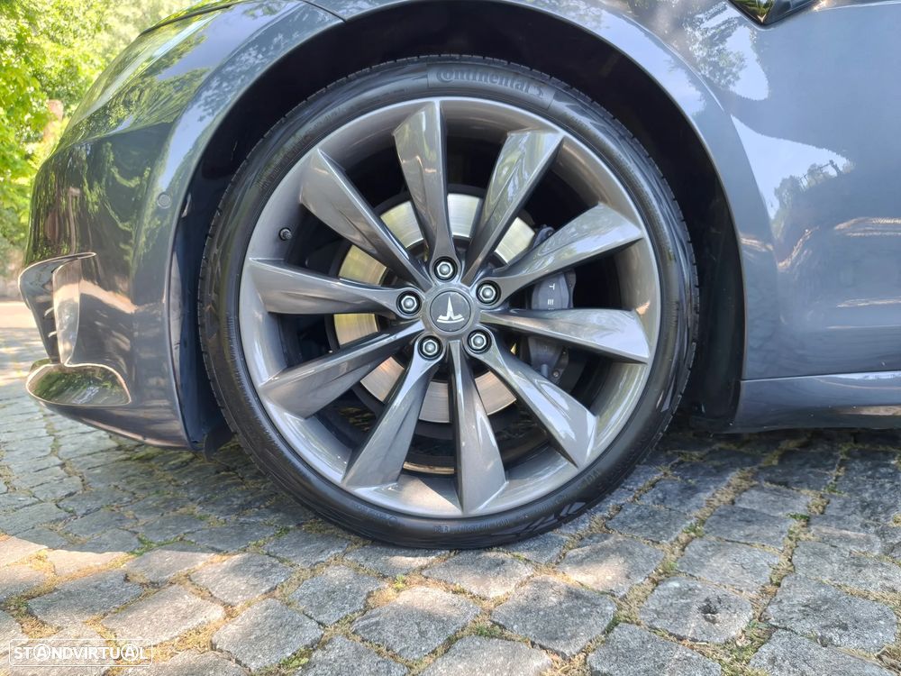 Tesla Model S 100D - 18