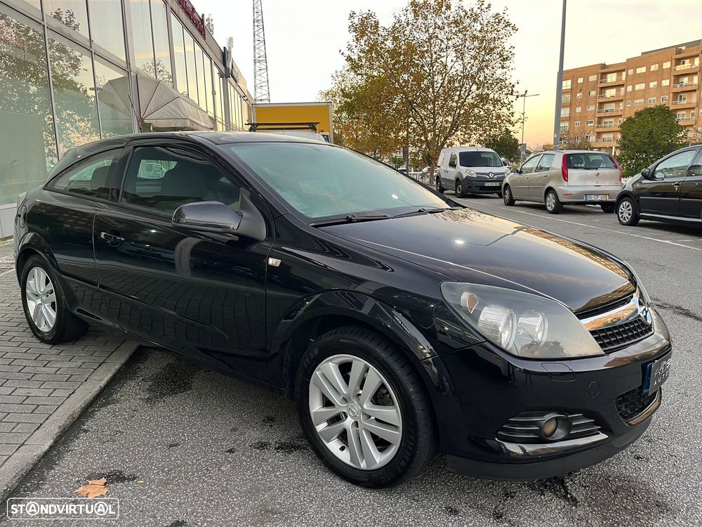 Opel Astra GTC 1.7 CDTi - 4