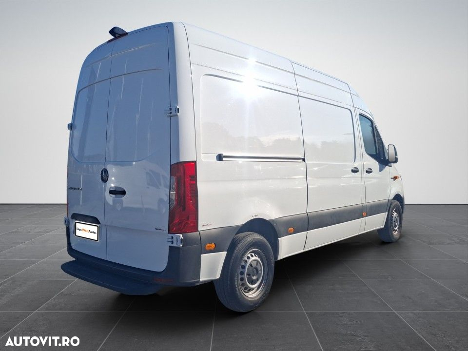 Mercedes-Benz Sprinter - 5
