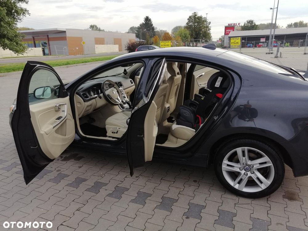 Volvo S60 T5 Drive-E Summum - 9