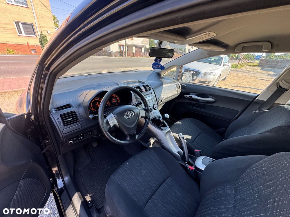 Toyota Auris 1.6 VVT-i Premium - 7