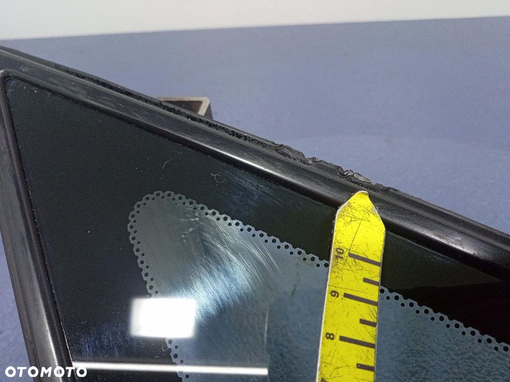 MITSUBISHI GRANDIS SZYBA KAROSERYJNA PRZÓD PRAWA - 3