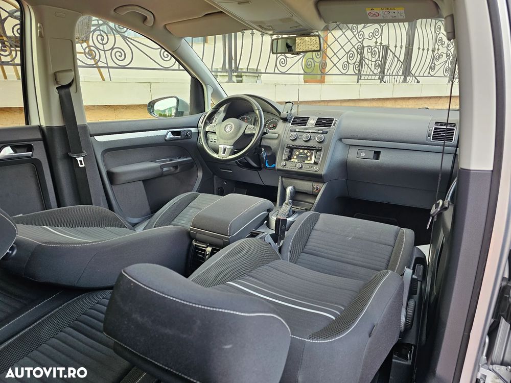 Volkswagen Touran 1.6 TDI DPF BlueMotion Technology DSG Cup - 14