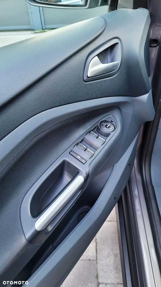 Ford C-MAX 1.6 EcoBoost Start-Stop-System Champions Edition - 28