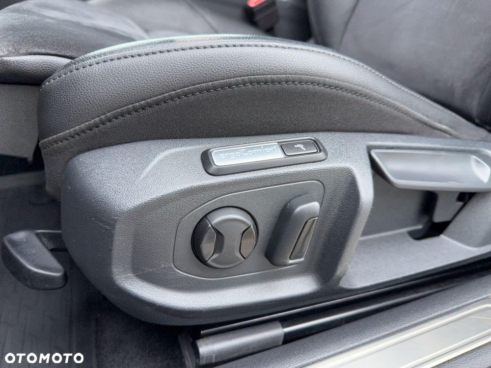 Volkswagen Arteon 2.0 TDI Bi-Turbo SCR 4Mot Elegance DSG - 12