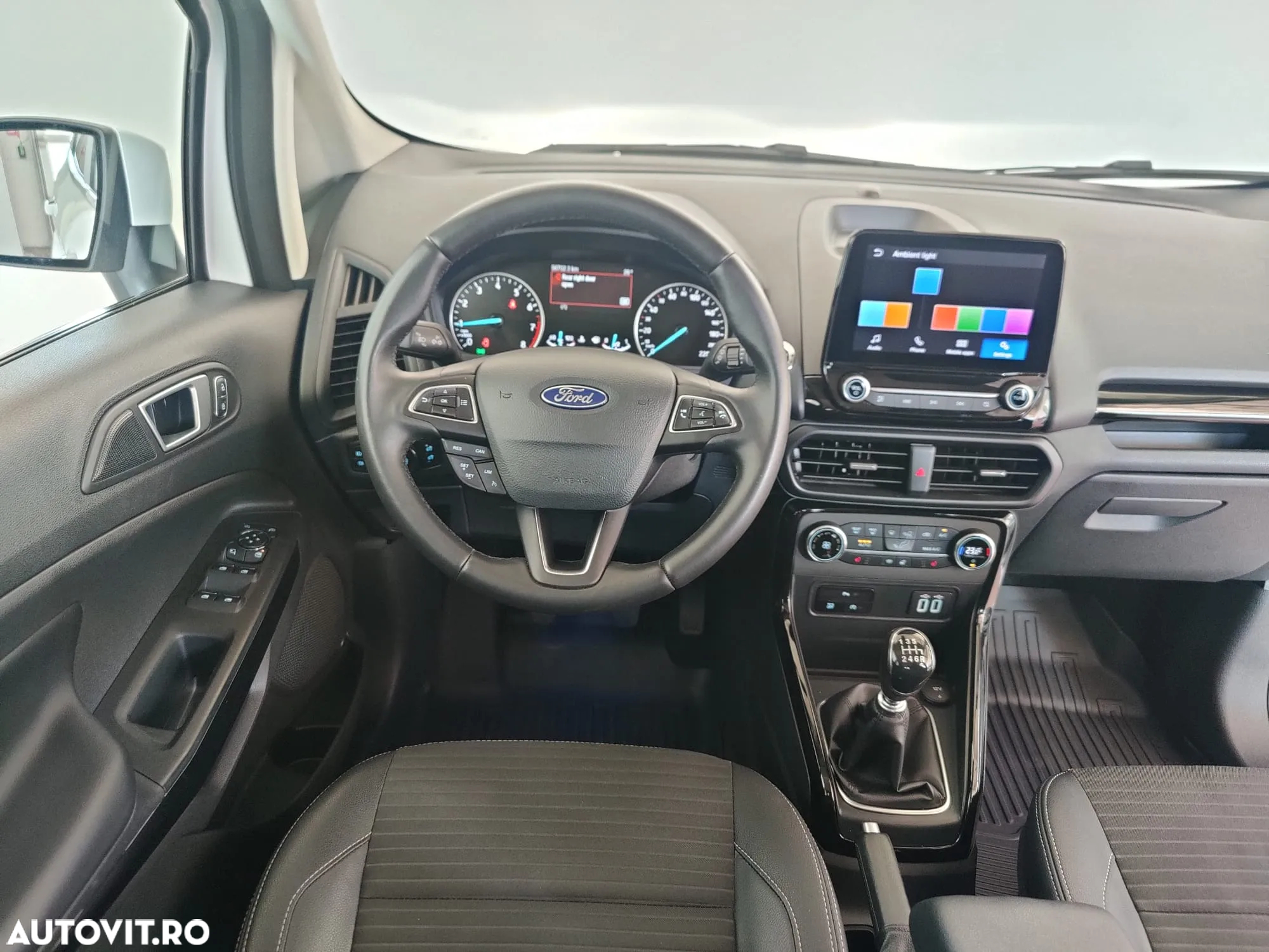 Ford EcoSport 1.0 EcoBoost Titanium - 13