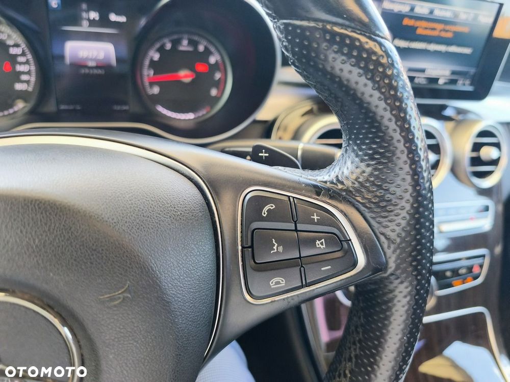 Mercedes-Benz Klasa C 300 7G-TRONIC Avantgarde - 31