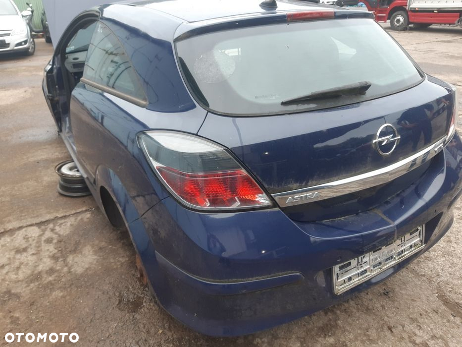 Na części Opel Astra III H GTC Z20Z Silnik Skrzynia Maska Zderzak Drzwi Klapa Szyba - 3
