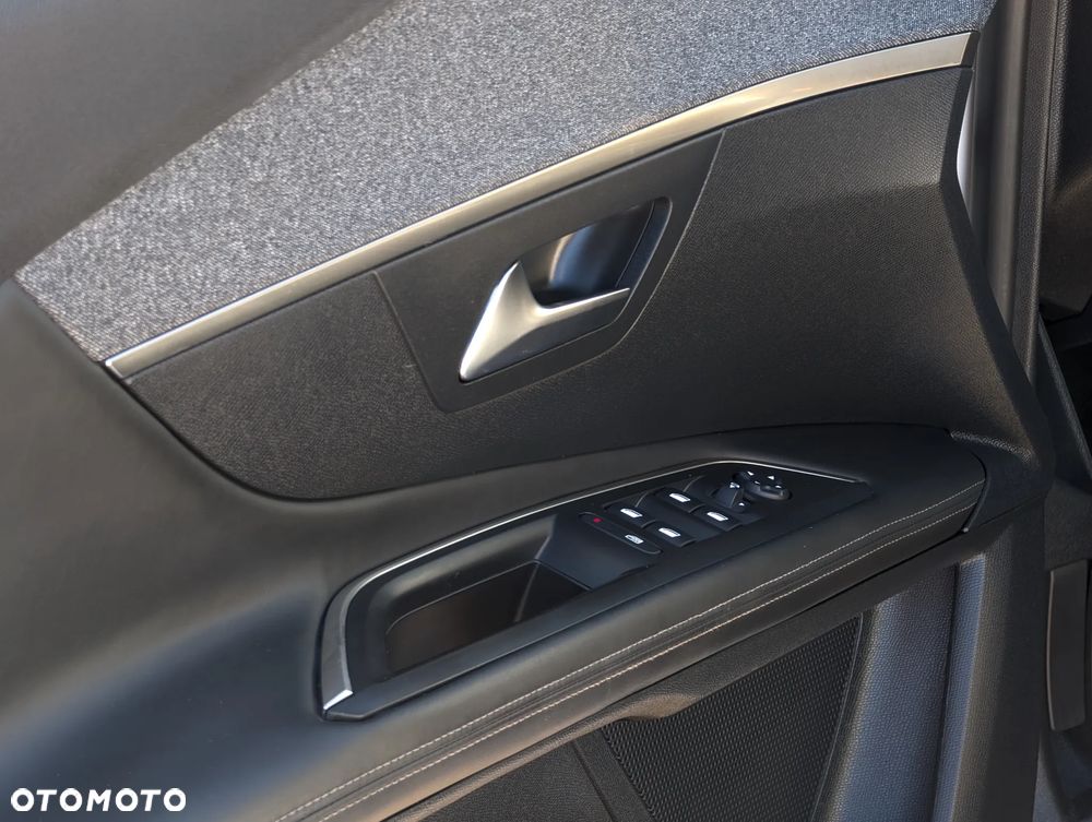 Peugeot 3008 BlueHDi 120 Stop & Start EAT6 Allure - 19