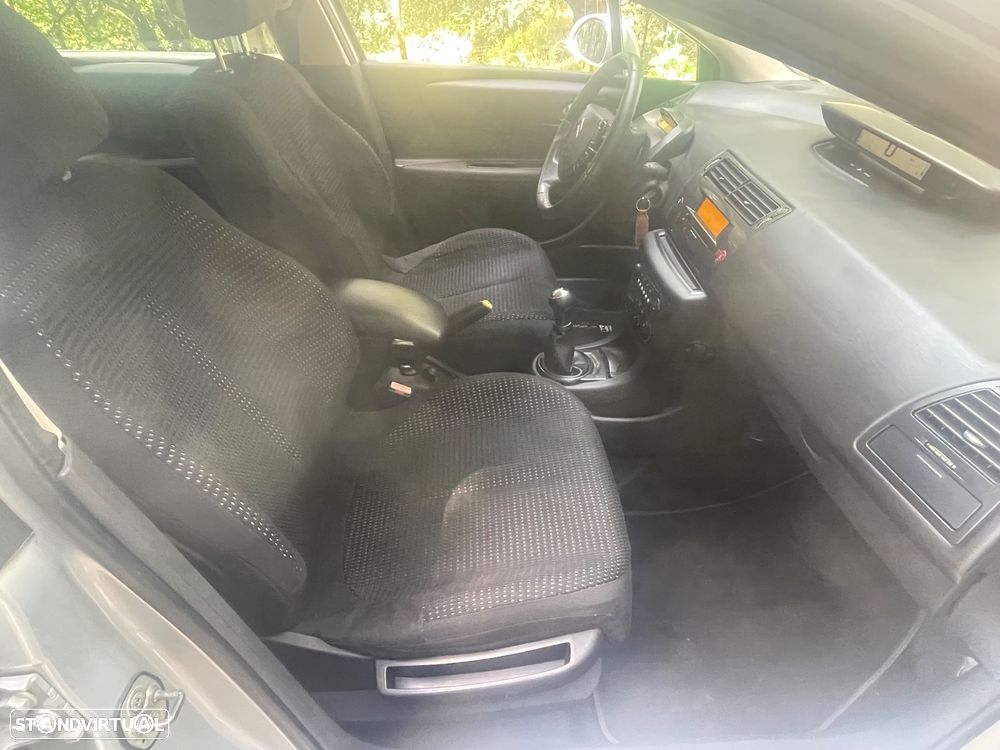 Citroën C4 1.6 HDi 110 VTR Pack - 20