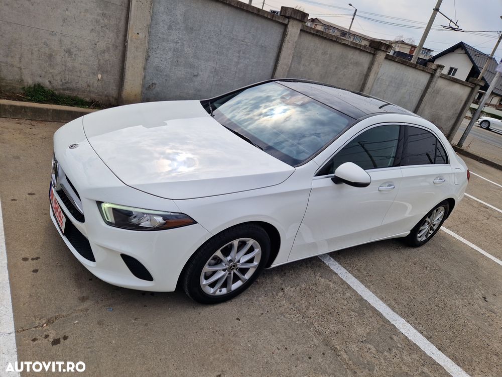 Mercedes-Benz A 220 Sedan 7G-DCT - 5