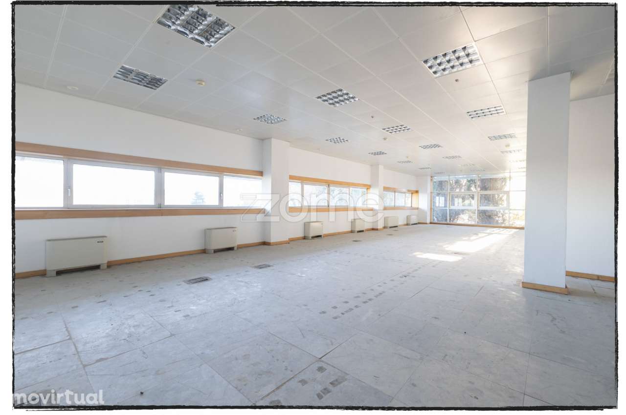 Escritório para Arrendamento – 174 m² | Sintra Business Park - Grande imagem: 4/26
