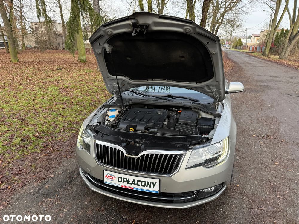 Skoda Superb 2.0 TDI Exclusive - 33