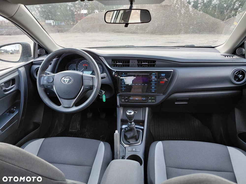 Toyota Auris 1.33 VVT-i Active - 10