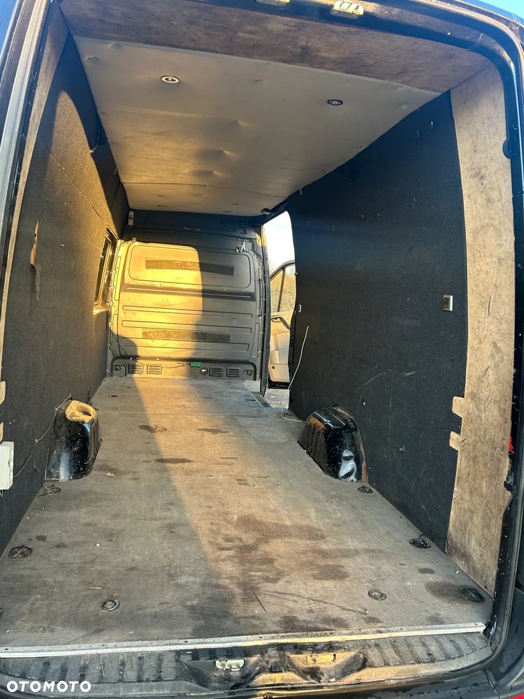 Mercedes-Benz Sprinter - 8