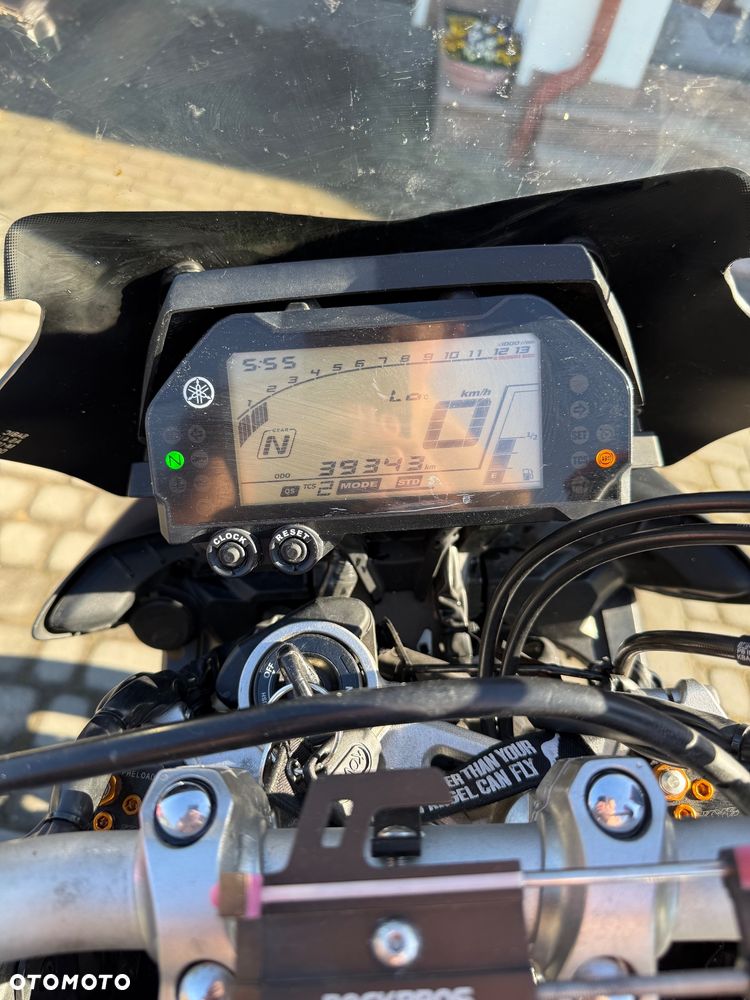 Yamaha MT - 9