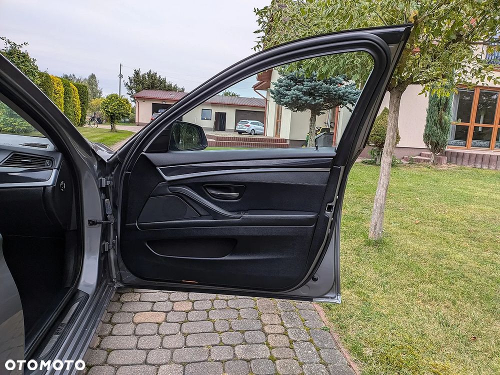 BMW Seria 5 520d - 17
