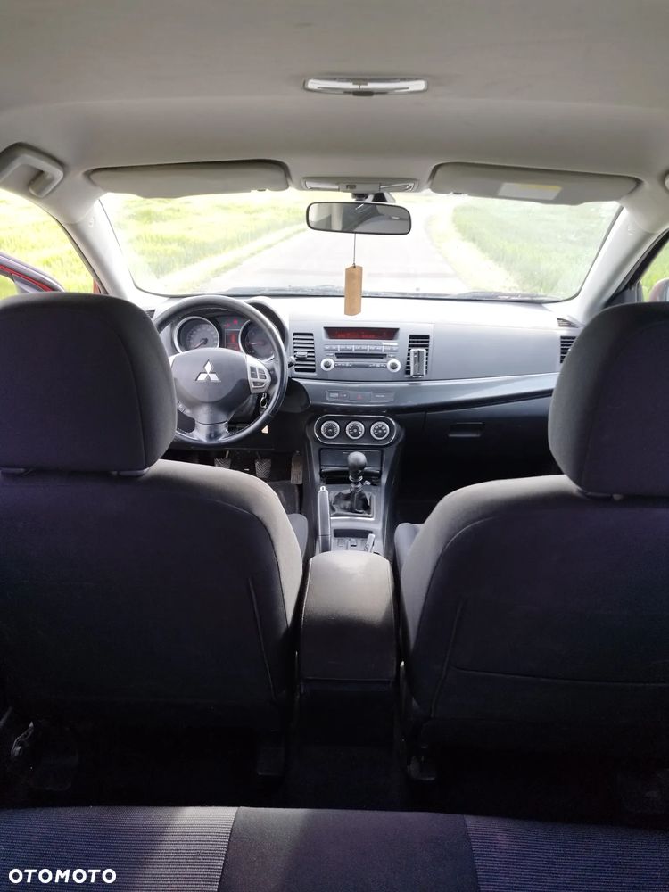 Mitsubishi Lancer - 5
