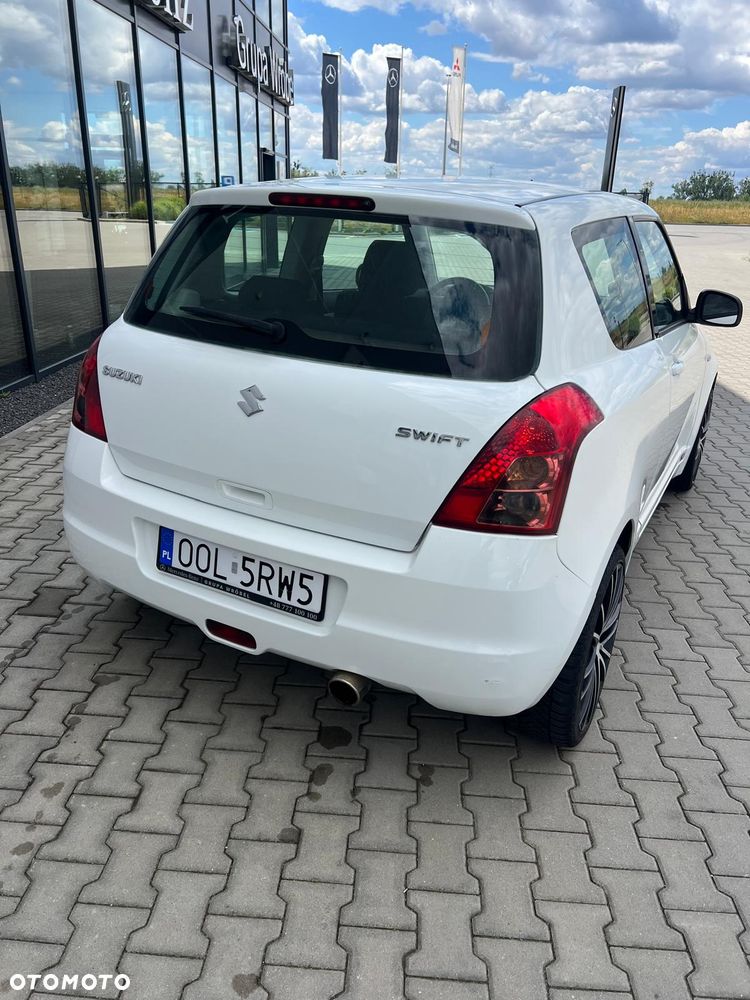 Suzuki Swift 1.3 GS / Premium - 4