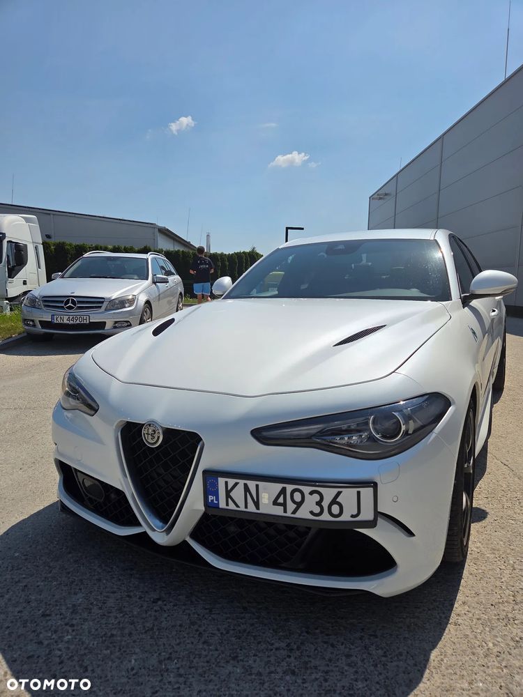 Alfa Romeo Giulia 2.9 Bi Turbo V6 Quadrifoglio - 2