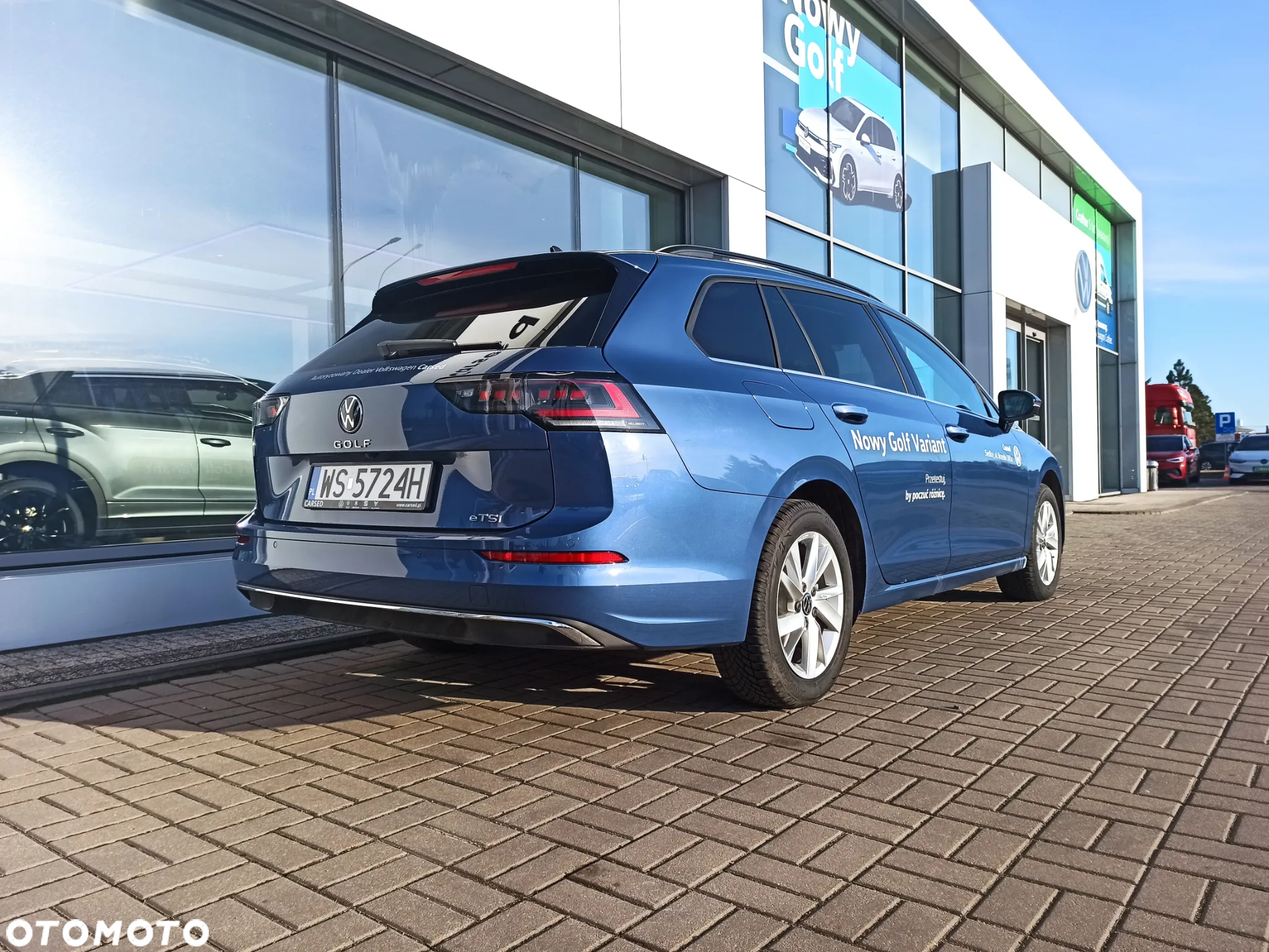 Volkswagen Golf - 6