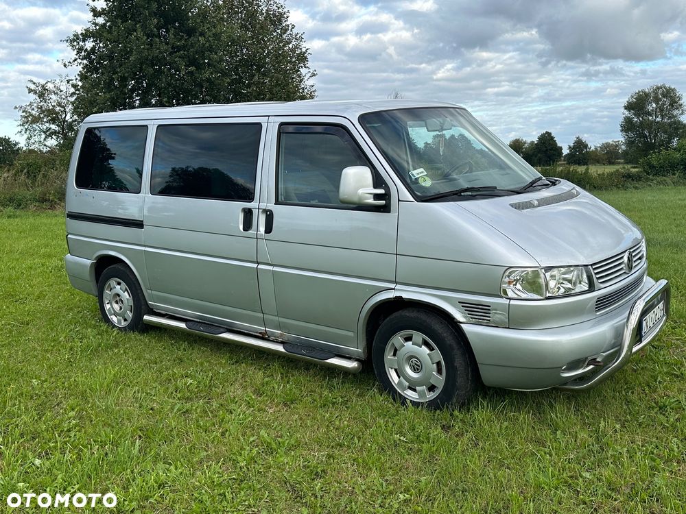 Volkswagen Multivan - 32