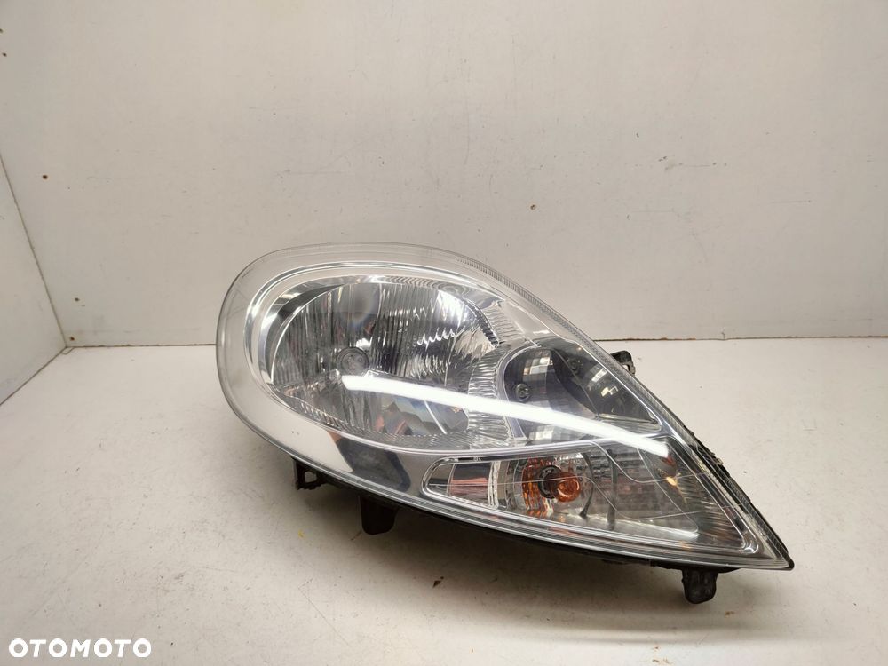 renault traffic ii 07r lampa prawa przód - 2