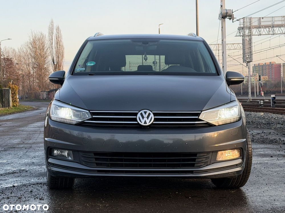 Volkswagen Touran - 2