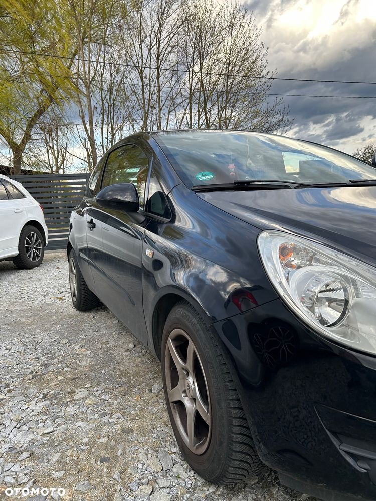Opel Corsa 1.2 16V Cosmo - 2